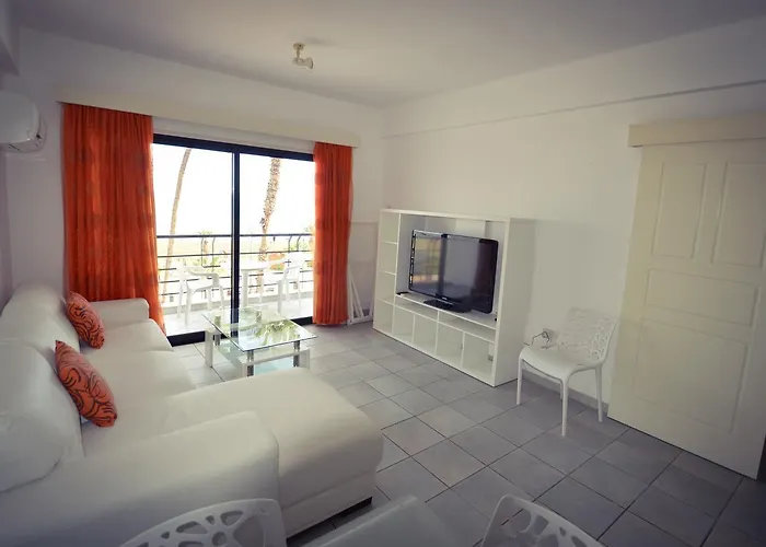 Krasas Flats * Larnaka